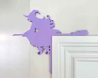 Flying Witch Door Corner Sign: Spooky Halloween Decor