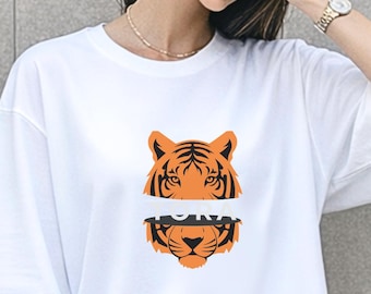Retro Japanese Tiger Shirt - TORAGraphic Tee - Comfort Colors 1717 Oversized Streetwear - Aesthetic Animal Top - Trendy Soft Cotton Shirt