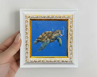 Pintura a óleo de tartaruga marinha encantadora, mini tela original pintada à mão, arte de parede com tema animal.