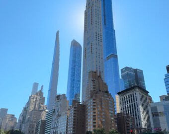 NYC2ME Curated Gift Box - Personalized New York City Souvenirs & Keepsakes - Bringing the Magic of NYC to You