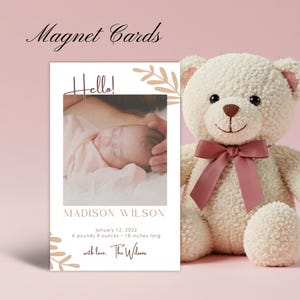 Ímã personalizado para anúncio de nascimento de bebê – Lembrança com foto personalizada e envelope | Presente magnético para recém-nascida em estilo moderno