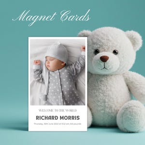 Ímã personalizado para anúncio de nascimento de bebê – Lembrança com foto personalizada e envelope | Presente magnético para recém-nascido em tons modernos de cinza