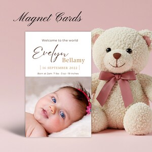 Ímã personalizado para anúncio de nascimento de bebê – Lembrança com foto personalizada e envelope | Presente magnético para recém-nascida em estilo moderno