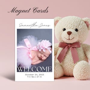 Ímã personalizado para anúncio de nascimento de bebê – Lembrança com foto personalizada e envelope | Presente magnético para recém-nascida em estilo moderno