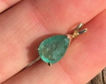 Unique Basket 14K Solid Gold Pear Cut Drop Natural Green Emerald. Teardrop Pendant Minimalist Droplet Layering Charm. May Birthstone Gift.