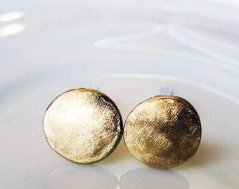 14K Gold Big Organic Round Stud Earrings Hand Made Rough Recycled Gold. Rustic Earthy Antique Style 9mm Disc Flat Circle Stud Coin Earrings.