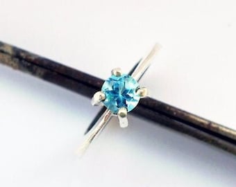 Solitaire Blue Topaz / Green Tourmaline Engagement Ring. Unique Sterling Silver Statement Alternative Wedding Solitaire. Non Diamond Ring.