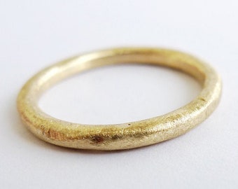 Size 5.75 US. Ready To Ship. Rough & Rustic Simple 14K Yellow Gold All Round 2.5mm Textured Band. Organic Shape Ring Unpolished Unisex.
