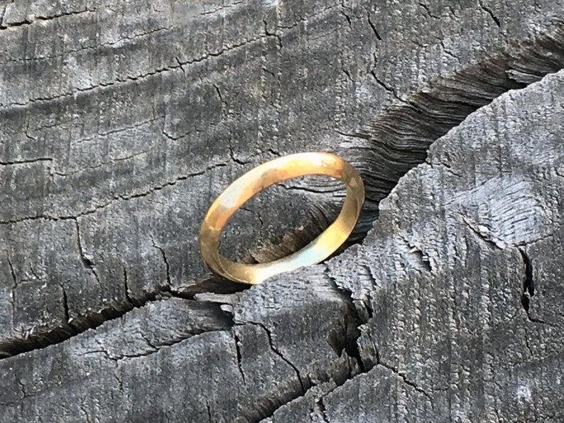 Eclipse 18K Recycled Gold. Dainty Triangle Profile Handmade 3mm Shiny Ring Knife Edge Solid Gold Modern Minimalist Architecture Wedding Band image 2