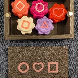 Heart pink Gonggi pebbles stones dice game