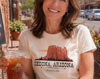 Sedona Shirt, Southwest Desert Tee, Arizona Graphic Crewneck, Nature Lover Gift, Vintage Style Top