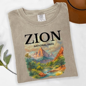 Zion National Park Unisex T-shirt, Utah Hiking Tee, Nature Lover Gift, Outdoor Adventure Shirt, National Park Apparel, Comfort Colors Shirt