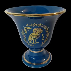 Owl Theme Pythagorean Cup fair cup of justice color petrol