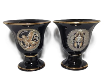 Juego de 2 tazas de alta calidad Pitagoras con diseño de grifo y casco Pitagoras negro