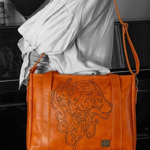 Women&#39;s leather bag, laptop bag