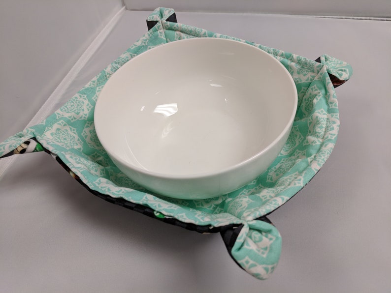 Mario Kart Microwave Bowl Holder