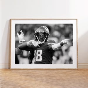 Justin Jefferson Poster, Minnesota Vikings Print, NFL Wide Receiver Print, Football Fan Gift, Sport Decor, Teen Room Decor,Photograph Prints