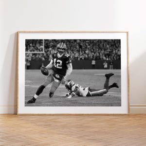 Aaron Rodgers Poster, New York Jets, NFL Print, Fan Print, Black and White Wall Art, Sport Poster, Photograph Prints, American Football Gift