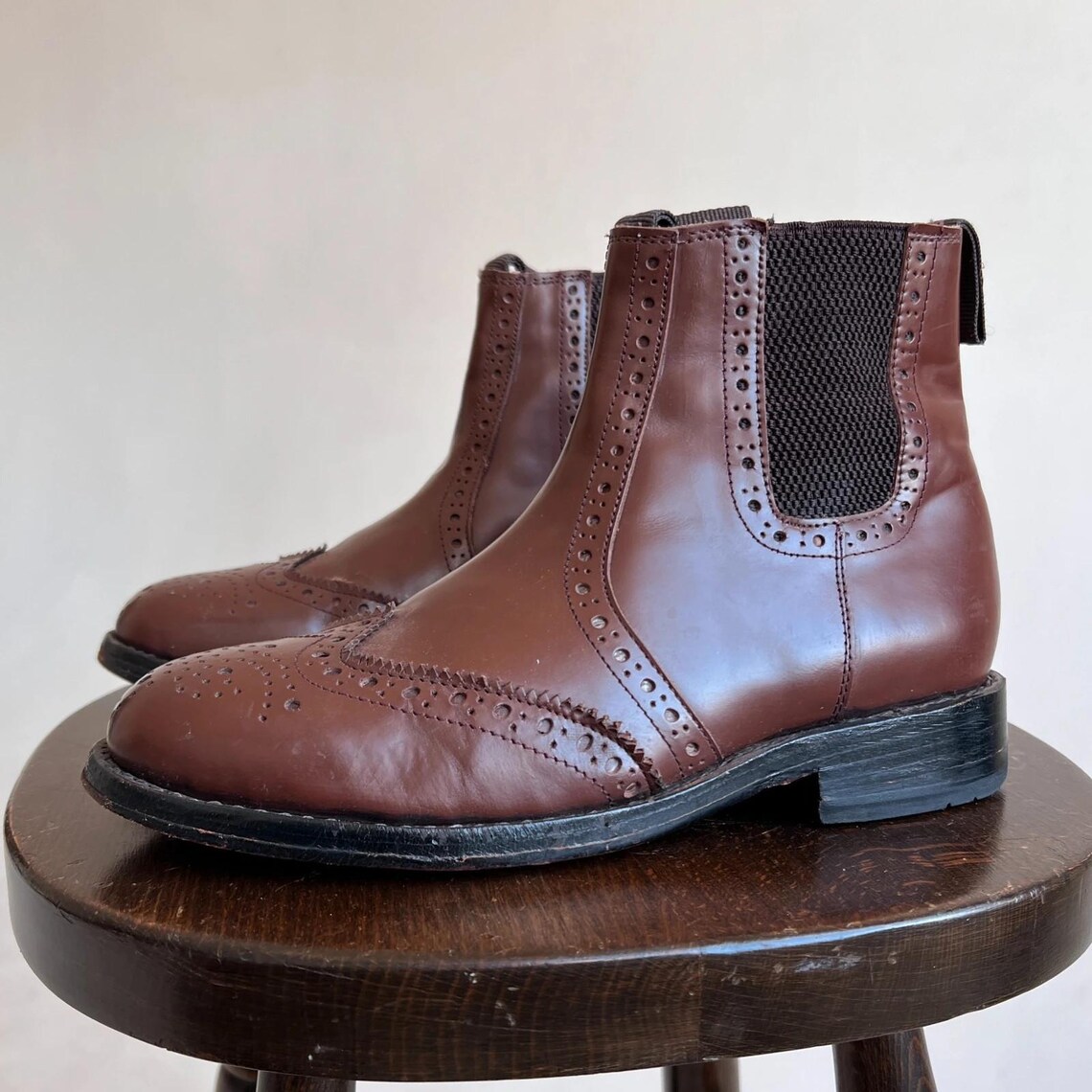 Samuel Windsor Real Leather Chelsea Brogue Boots Size 7.5, foto 2 di 5