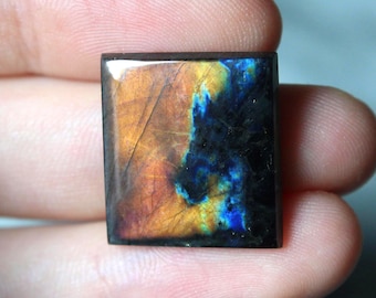 Oranje Finse spectroliet met de hand gepolijst vierkant 19 x 17 mm Finland Ylamaa