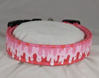 Pink slime collar for dogs, cats or pets.