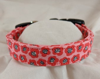 Red Blob flowers pet, cat or dog collar.