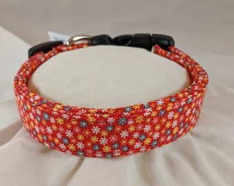Bright Red Tiny Summer Flowers Floral  pet, dog or cat collar.