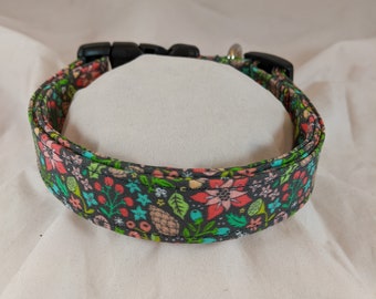 Elegante collar navideño de flor, perro o gato. Especialmente indicado para Navidad.