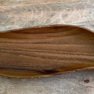 Vintage MCM Curvy Leaf Monkey Pod Wood Tray from the Philippines