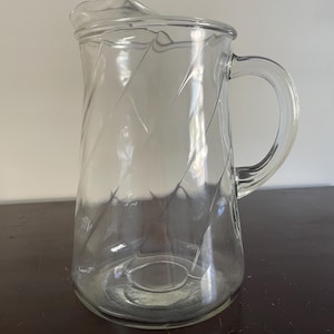 Vintage 1960s Swirl Bartlett Collins Glass Pitcher MCM Pitcher for Entertaining Iced Tea Water Pitcher Simple Drinkware Retro Kitchen Decor
