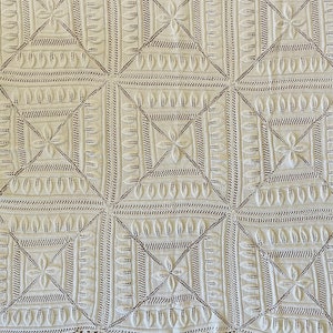 Gorgeous Vintage White Hand Knitted Tablecloth ~ Throw ~ 45 by 46 in.