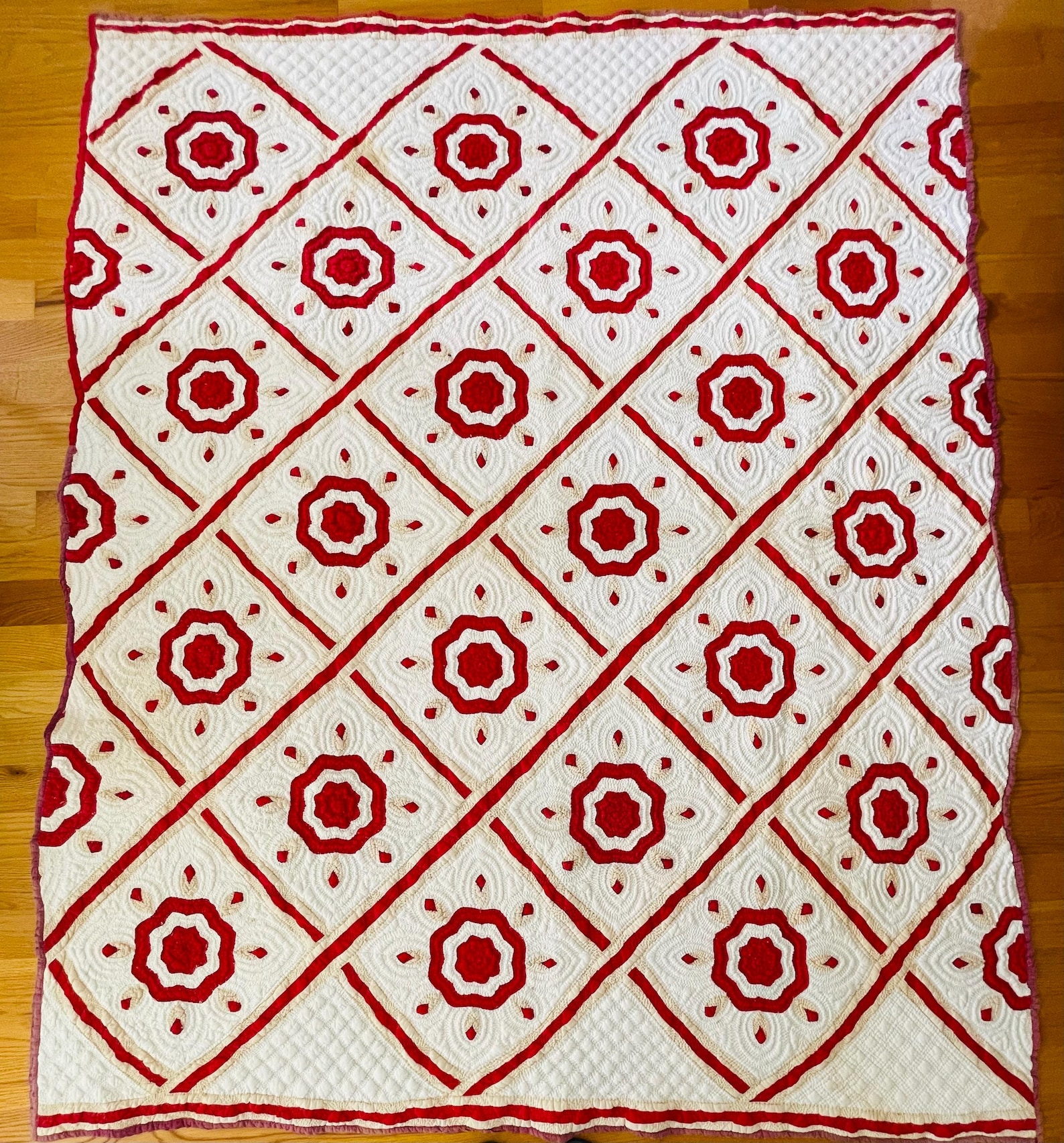 Fabulous Handmade Antique Ohio Rose Quilt ~ Historic ~ Primitive ~ circa 1800s ~ 69x82”