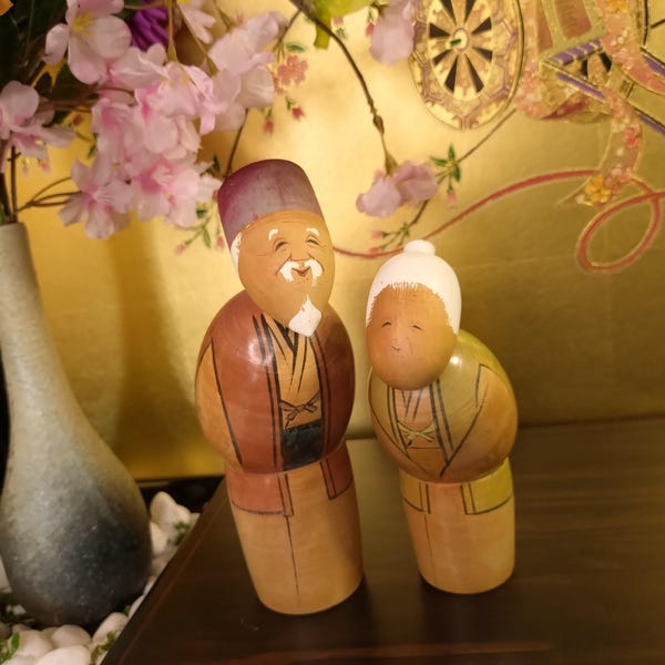 Vintage Japanese Kokeshi Doll Couple – Elderly Husband and Wife – Hand-Painted Wooden Dolls – 1960s Folk Art – Japan Home Decor