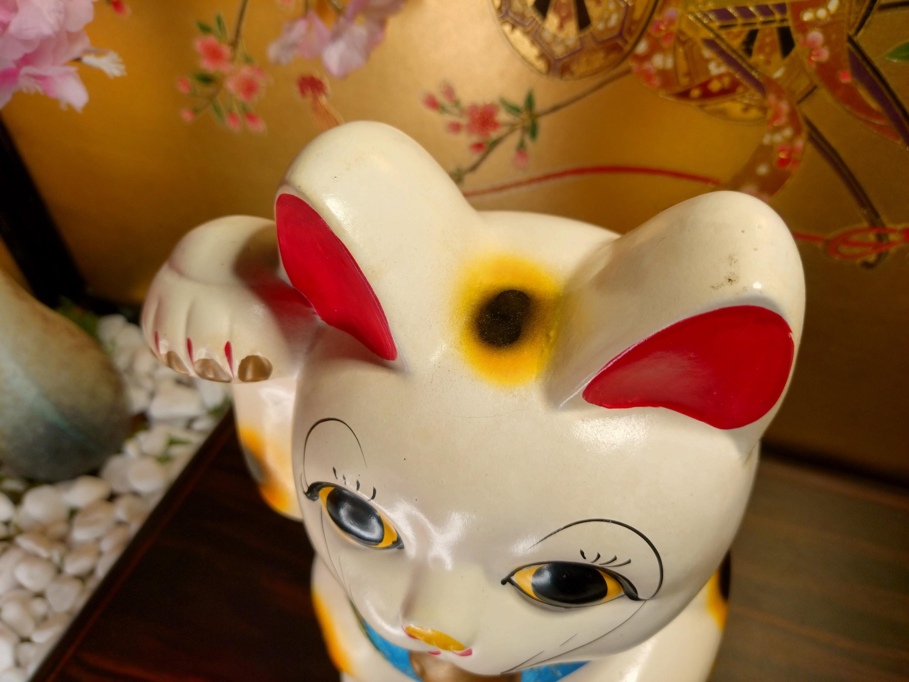 Vintage Japanese Maneki Neko Coin Bank – Lucky Cat Figurine, 1970s