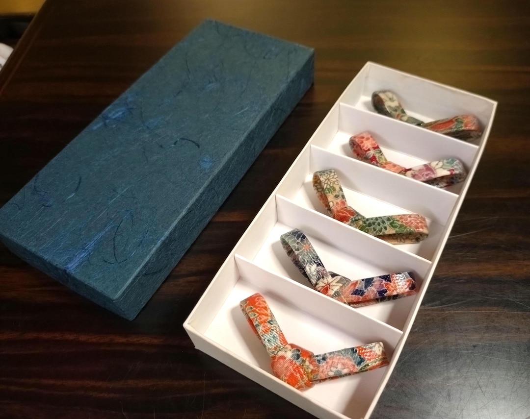 Vintage Silk Chopstick Rests Set: Floral Japanese Tableware With ...