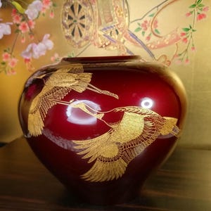 Vintage Tamamushi Lacquer Vase, Gold Cranes, Japanese Red Art Vase