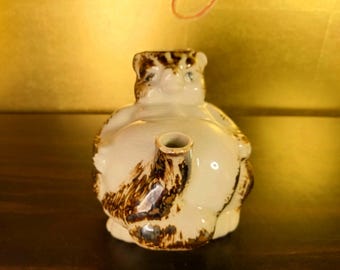 Vintage 1940s Japanese Tanuki Sake Bottle, Folk Art Vase Pen