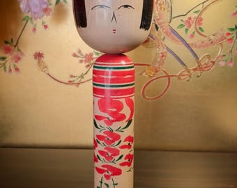 Vintage Japanese Kokeshi Doll: Hand-Painted Floral Wood Figurine (9.8 inches)
