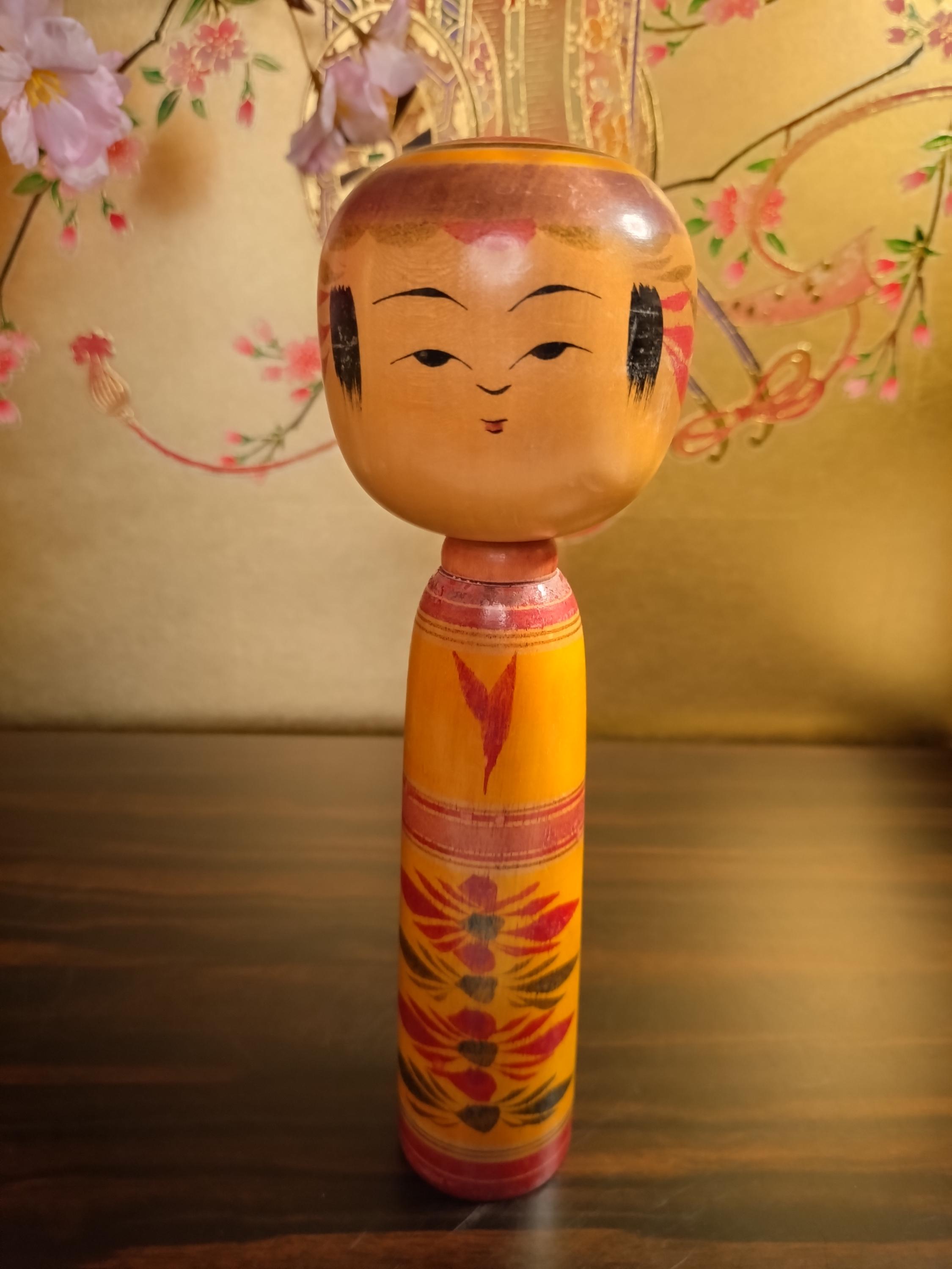 伝統的な日本のこけし人形 ヴィンテージの日本のこけし人形：手描きの木製民芸品（8.3インチ） - Etsy
