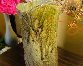 Rustikale japanische Keramikvase: Wabi-Sabi glasiertes Ikebana-Gefäß