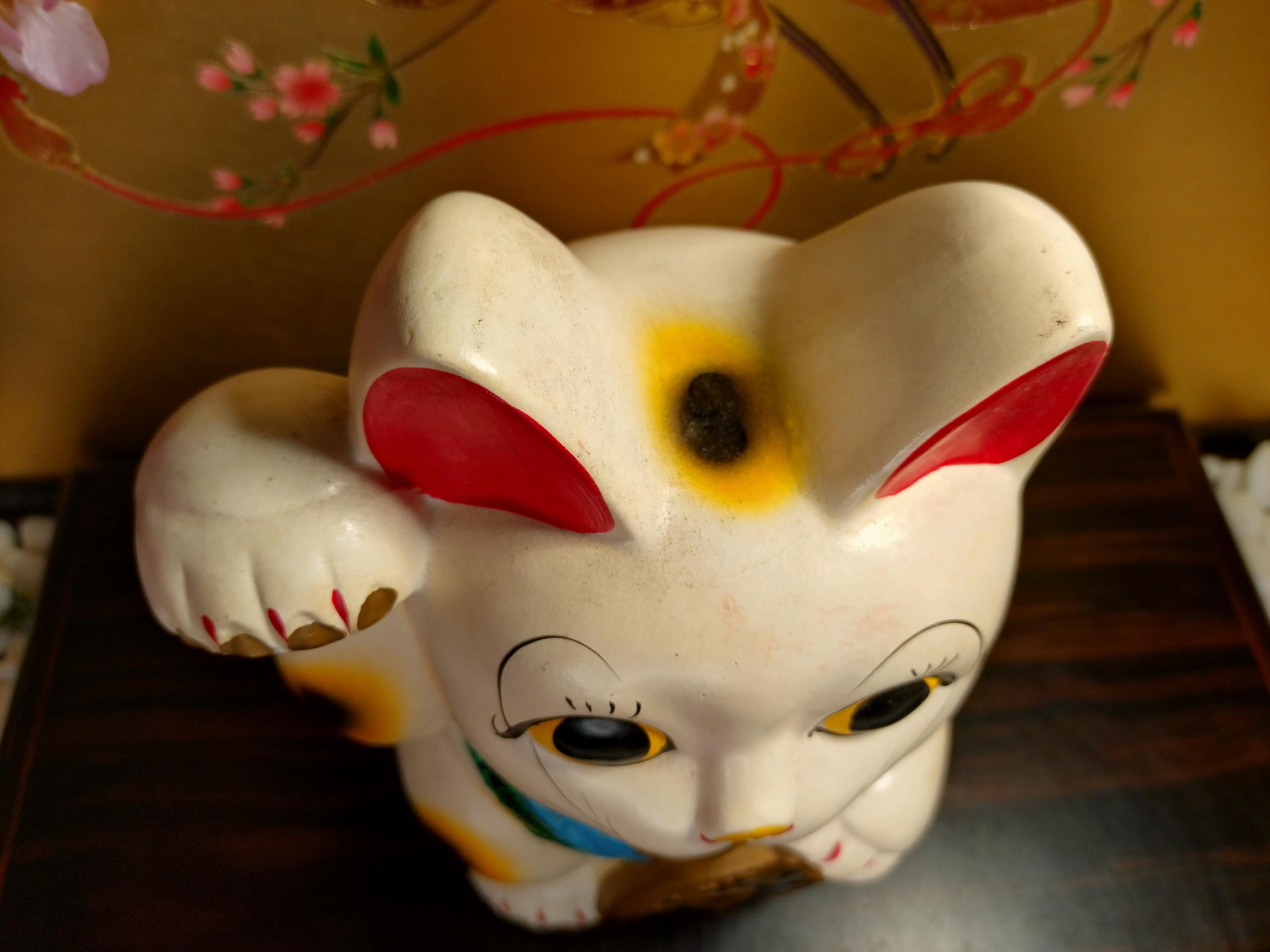 ヴィンテージの招き猫貯金箱 – 幸運の猫の置物、1970年代 - Etsy 日本