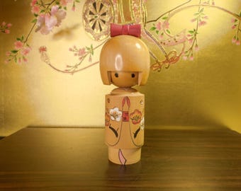 山岸梅吉作のヴィンテージこけし人形：竹細工の木製置物 - Etsy 日本
