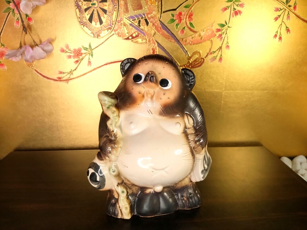 Vintage Japanese Tanuki Ceramic Figurine: Shigaraki Style Lucky