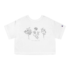 Floral Vintage Cropped T-Shirt, Women&#39;s Casual Tee, Summer Fashion, Gift for Her, Boho Style