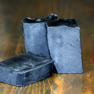 DETOX Activated Charcoal Soap image 2