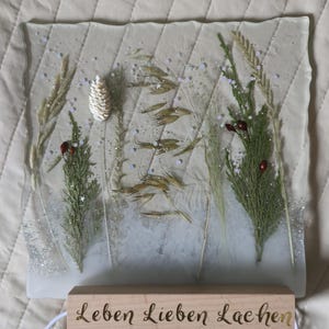Handgjord lampa med epoxiharts för torkade örter: Botanisk LED-nattlampa bild 12