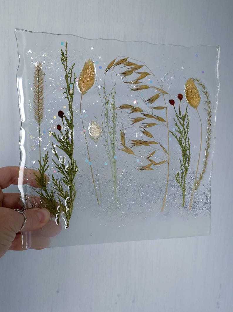 Handgjord lampa med epoxiharts för torkade örter: Botanisk LED-nattlampa bild 10