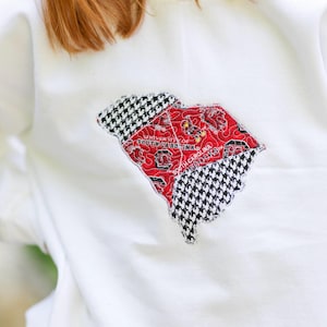 Sudadera con cuello redondo y patchwork de Columbia, Carolina del Sur, tela con licencia, blanco granate y negro, sudaderas universitarias, sudaderas con capucha, hechas a mano, Carolina del Sur