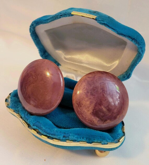 Authentic (tested) Bakelite Screw-back Earrings, … - image 4