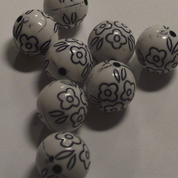 Black and White Floral acrylic approx 10mm Beads-8 beads